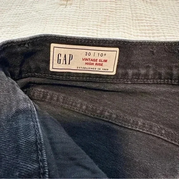 GAP Vintage Slim High Rise Jeans Unfinished Hem Black 30/10 EUC​ - Picture 14 of 16
